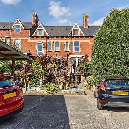 Traditional 3-Bed Property In Pontcanna With Parking Cardiff Luaran gambar