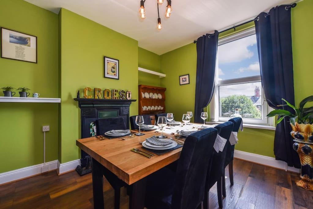 Traditional 3-Bed Property In Pontcanna With Parking Cardiff Luaran gambar