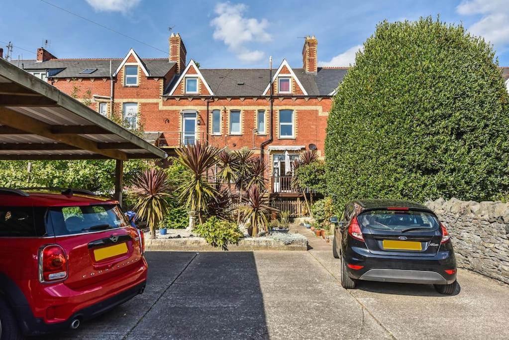 Traditional 3-Bed Property In Pontcanna With Parking Cardiff Luaran gambar