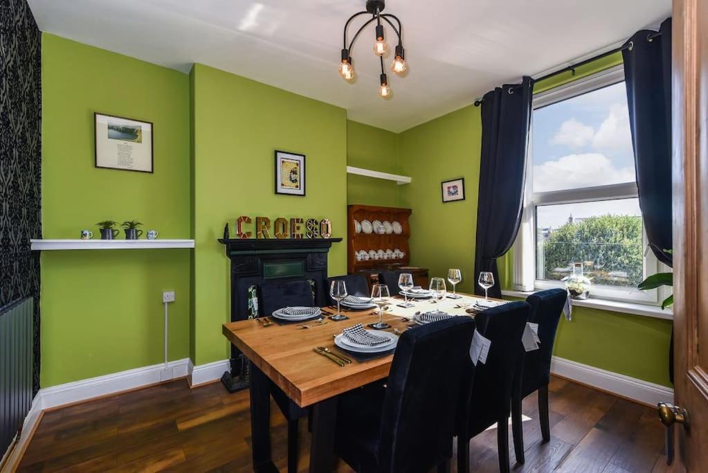 Traditional 3-Bed Property In Pontcanna With Parking Cardiff Luaran gambar